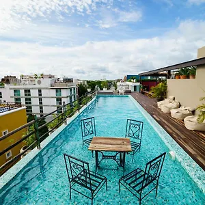 Hotel Be Playa Boutique & Rooftop Bar